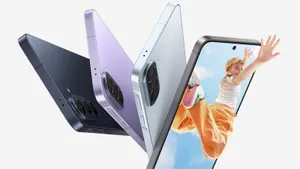 Сравнили Samsung Galaxy A57 с A56 — отличий немного, но они ощутимы: тоньше, мощнее, умней