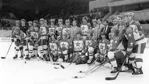 Выпил залпом трехлитровую банку вина! История о том, как употребляли алкоголь хоккеисты в СССР