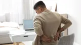 Эти упражнения помогут при болях в спине. Их можно делать даже в офисе