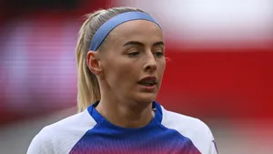 Над футболисткой смеются во всем мире: Хлоя Келли пугает фанатов странными заявлениями