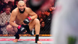 Чимаеву надо спасать карьеру в UFC: не месть Стрикленду, а смена веса