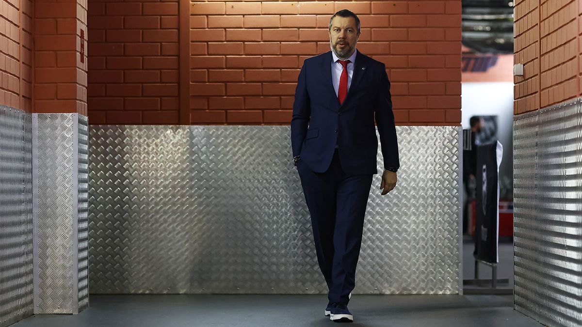 Тренер ЦСКА Воробьев о том, что мог оказаться в разбившемся самолете: Наверное, уберег меня ангел-хранитель