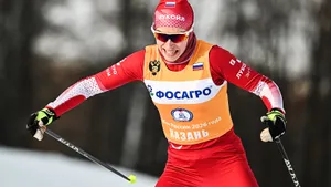 Лыжница из Питера обыграла звезду из Вологды на Кубке России. Болельщики обвинили ее в нечестной борьбе 