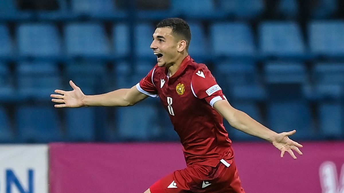 Сперцян сравнял счет в матче с Португалией