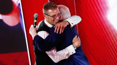 Массимо Каррера, Никита Симонян