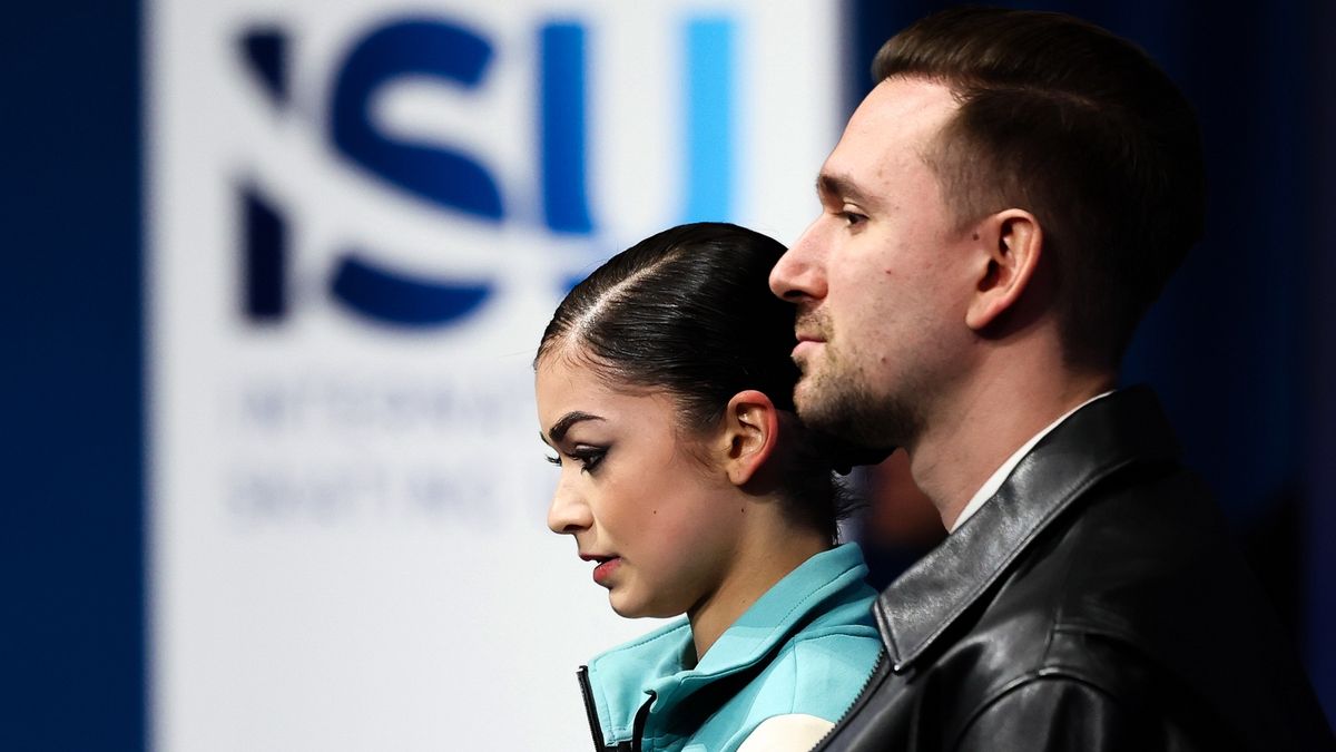 Тренер Петросян рассказал о забавном моменте перед прокатом фигуристки: «Она такая маленькая»