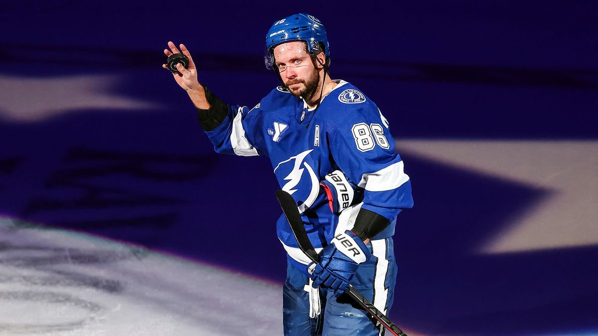 Овечкин и Федоров поздравили Кучерова с 1000 очков в НХЛ. «Тампа» показала видеопоздравление