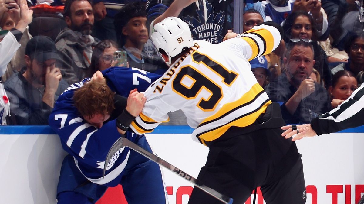 «Бостон» нанес поражение «Торонто». Хуснутдинов и Задоров поучаствовали в потасовках