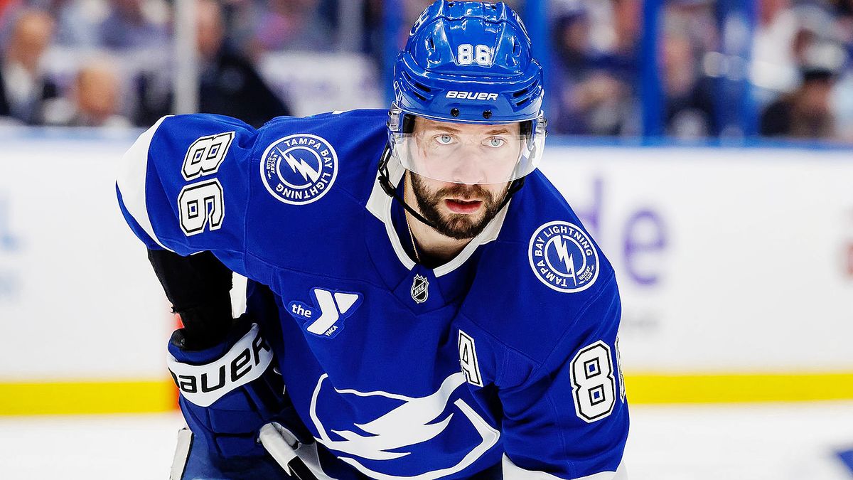 Кучеров набрал 1000-е очко в карьере в НХЛ