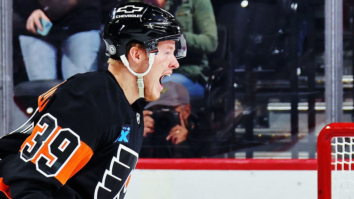 Мичков стал 102-м россиянином с сотней очков в НХЛ