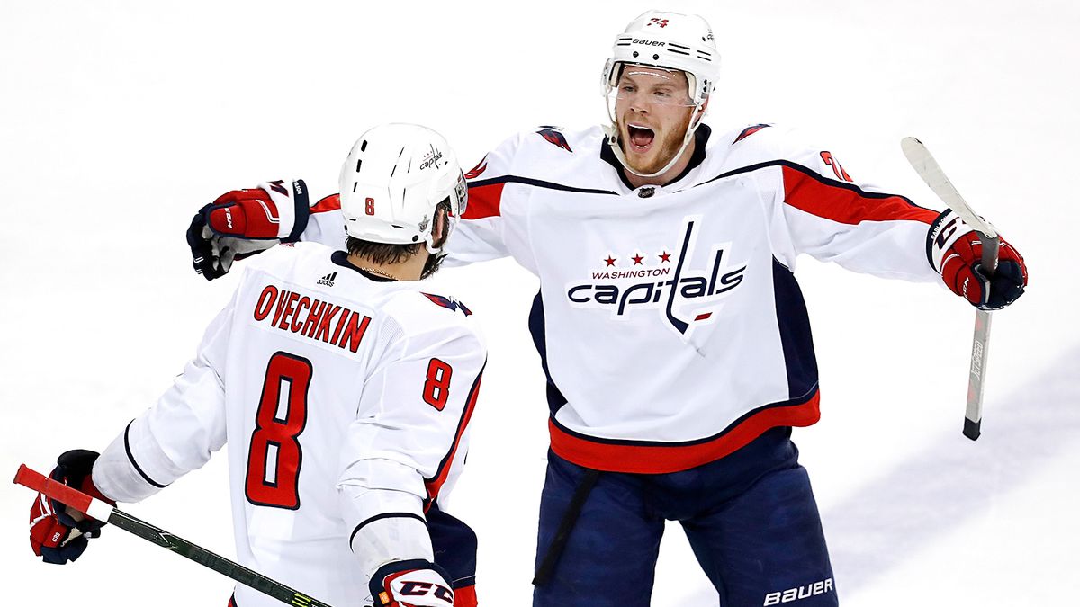 Карлсон третьим после Овечкина и Бекстрема сыграл за «Вашингтон» 1100 игр в НХЛ