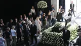 Жена и дети Юрия Шатунова простились с певцом в Москве: фото