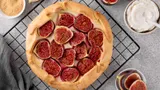 Рецепт, актуальный каждую осень: как приготовить галету с рикоттой и инжиром