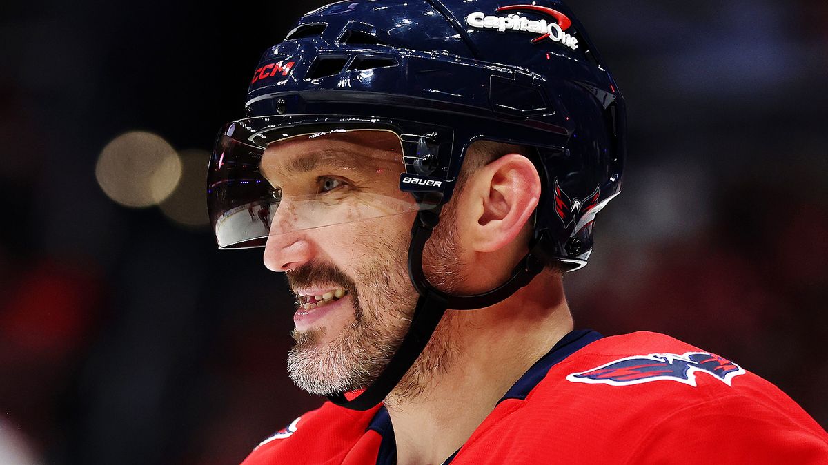 Гол и ассист Овечкина в видеообзоре матча НХЛ «Айлендерс» — «Вашингтон» — 1:4