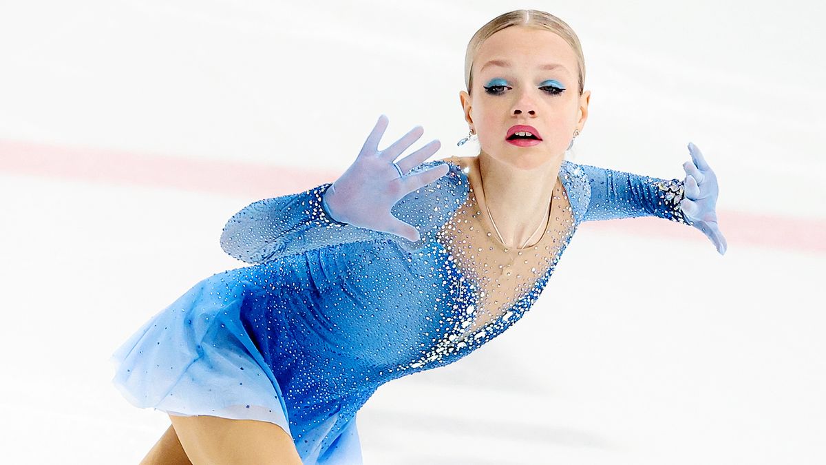 Костылева забрала короткую программу на юниорском ЧР, ученицы Тутберидзе за топ-3. Фаворитка улетела на 16-е место