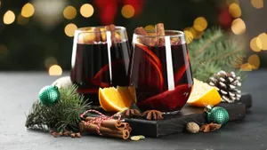 Готовлю домашний глинтвейн по этому рецепту много лет: получается невероятно вкусный согревающий напиток