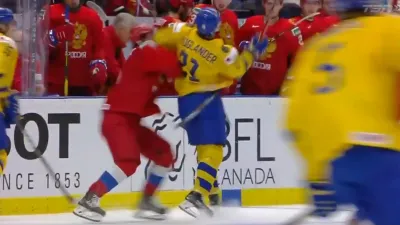 Молодежный чемпионат мира по хоккею, Молодежная сборная Швеции по хоккею, Молодежная сборная России по хоккею