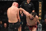 В UFC провели бой за звание «самого жесткого ублюдка». Остановить его смог только врач
