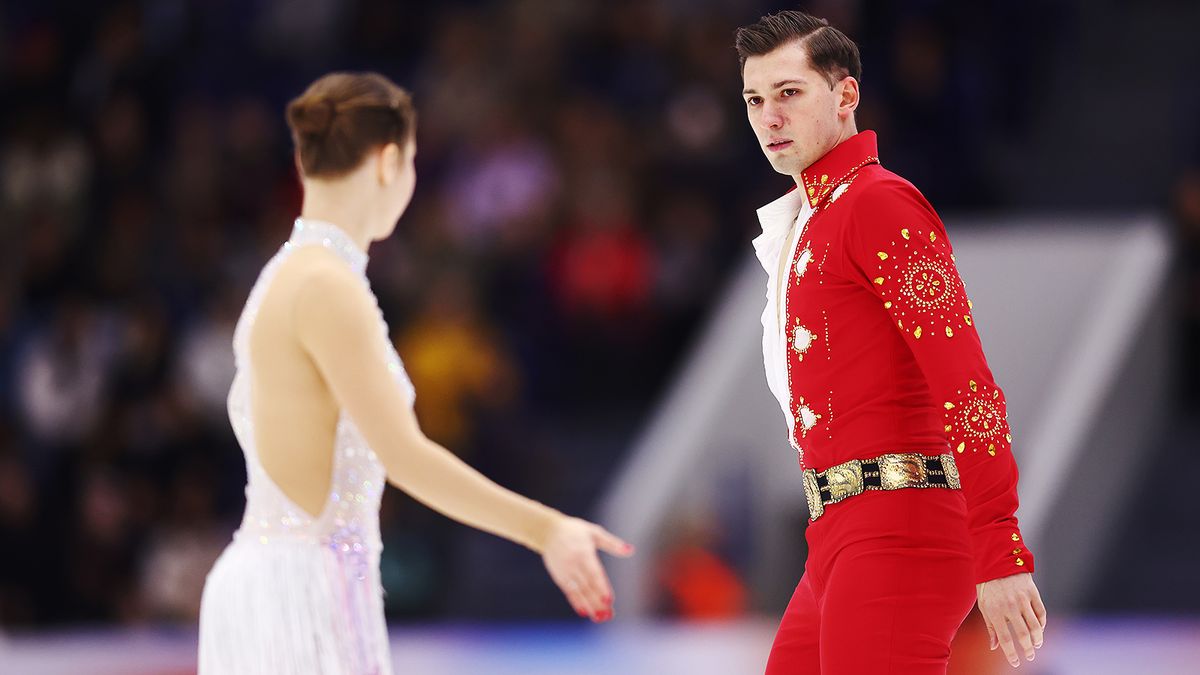Хамство звездного русского фигуриста  уже тенденция. Галлямов вновь обвиняет партнершу на глазах у тысяч зрителей