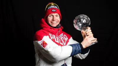 Александр Большунов