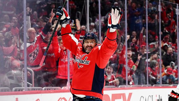 Овечкин перед «пенсией» получит уникальную для русских награду в Америке? Сам Ови никак не определится с будущим