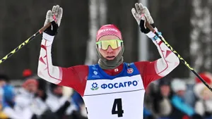 Большунов после критики Олимпиады расправился с лидером Кубка России, выиграв 27-е золото на чемпионатах страны