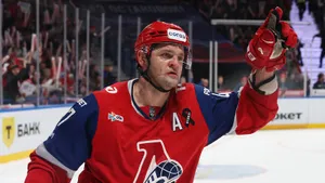 Переписывает историю российского хоккея даже в 39 лет: Радулов выбил 800 очков в КХЛ и не собирается тормозить