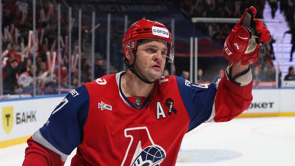 Переписывает историю российского хоккея даже в 39 лет: Радулов выбил 800 очков в КХЛ и не собирается тормозить