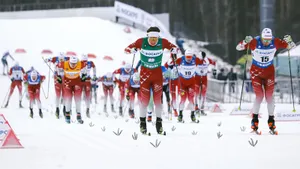Большунов вернулся после дисквала и стал соавтором феноменальной разборки. Судьбу финиша решил вау-шпагат