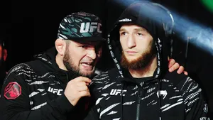 Еще один друг Хабиба нацелился на пояс UFC — соперник будет уничтожен. Прогноз на Тагир Уланбеков — Азат Максум