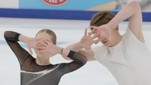 Молодые дуэты школы Тутберидзе сражаются за подиум на Гран-при. Именно они — будущее парного катания России