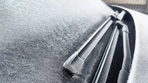 Больше никакой наледи на дворниках авто: есть способ избавиться от нее раз и навсегда