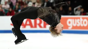 Русско-американский фигурист Малинин устраивает сумасшествие на Олимпиаде в погоне за первым золотом. Live