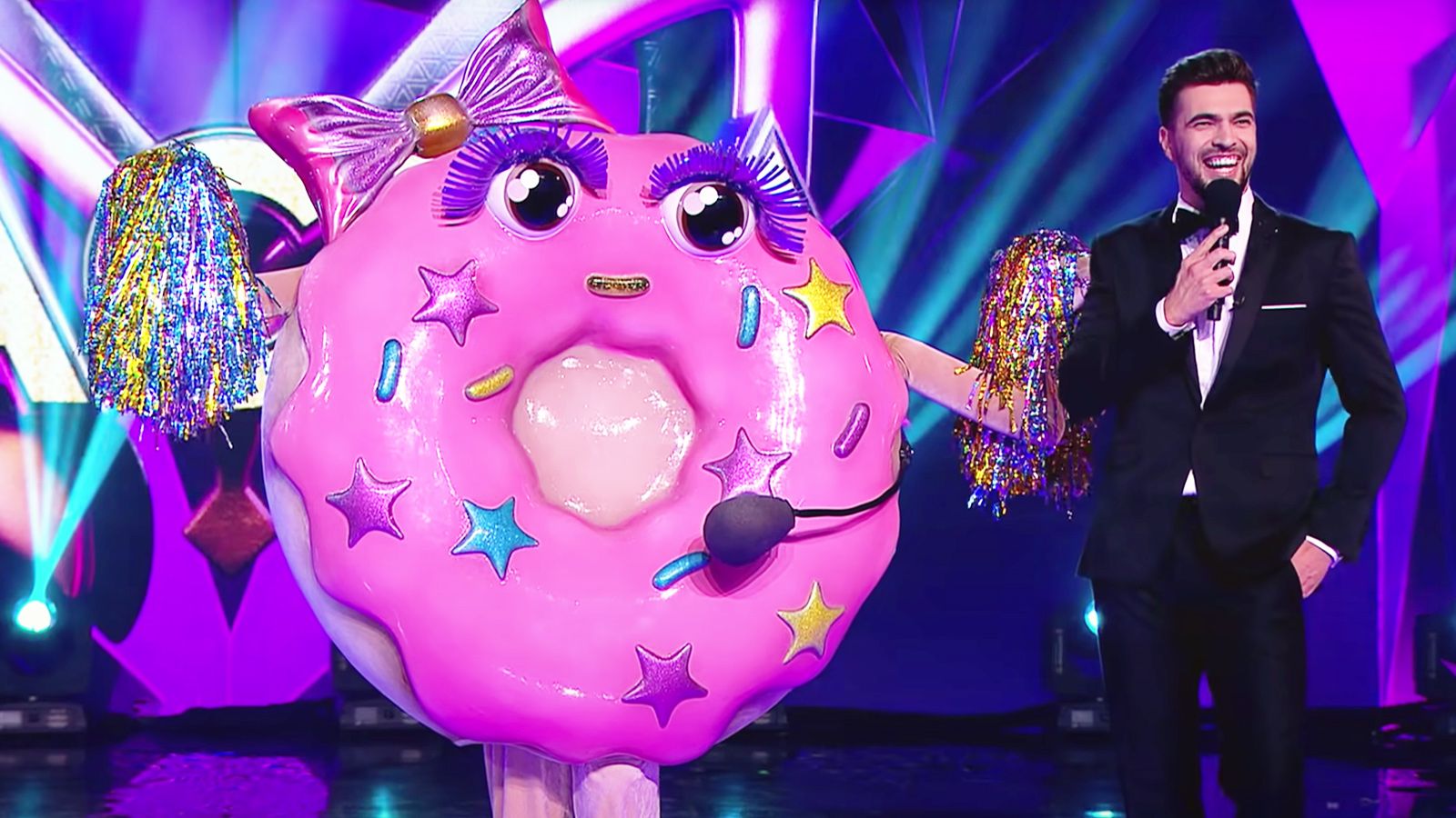 Шоу маска от 17. 03 2024 года. 03 2024 года. Шоу маска лошадь. Шоу маска бычок шура.