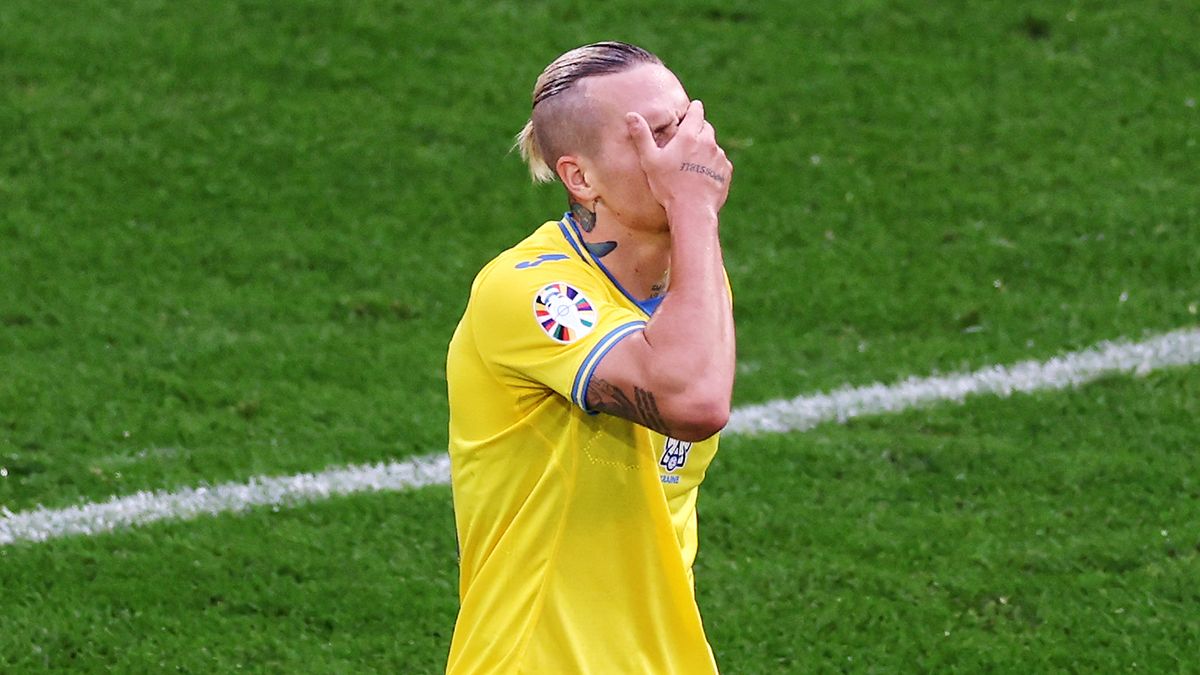 Экс-тренер сборной Украины: «Мудрику нужна была нянька. Он начал получать миллионы еще с молоком на губах»