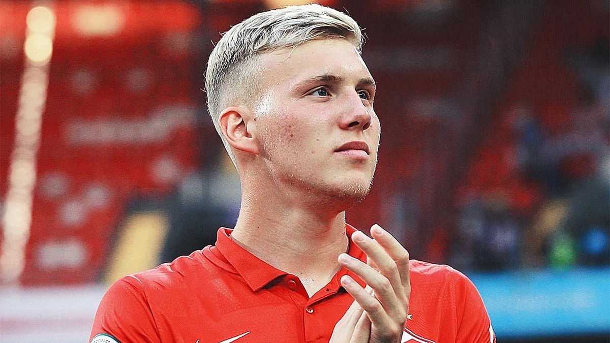 Экс-защитник «Спартака» Маслов покинул «Чайку»