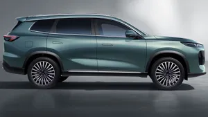 Автомобиль Tenet T8: новый российский бренд со сборкой в Калуге. Что внутри?