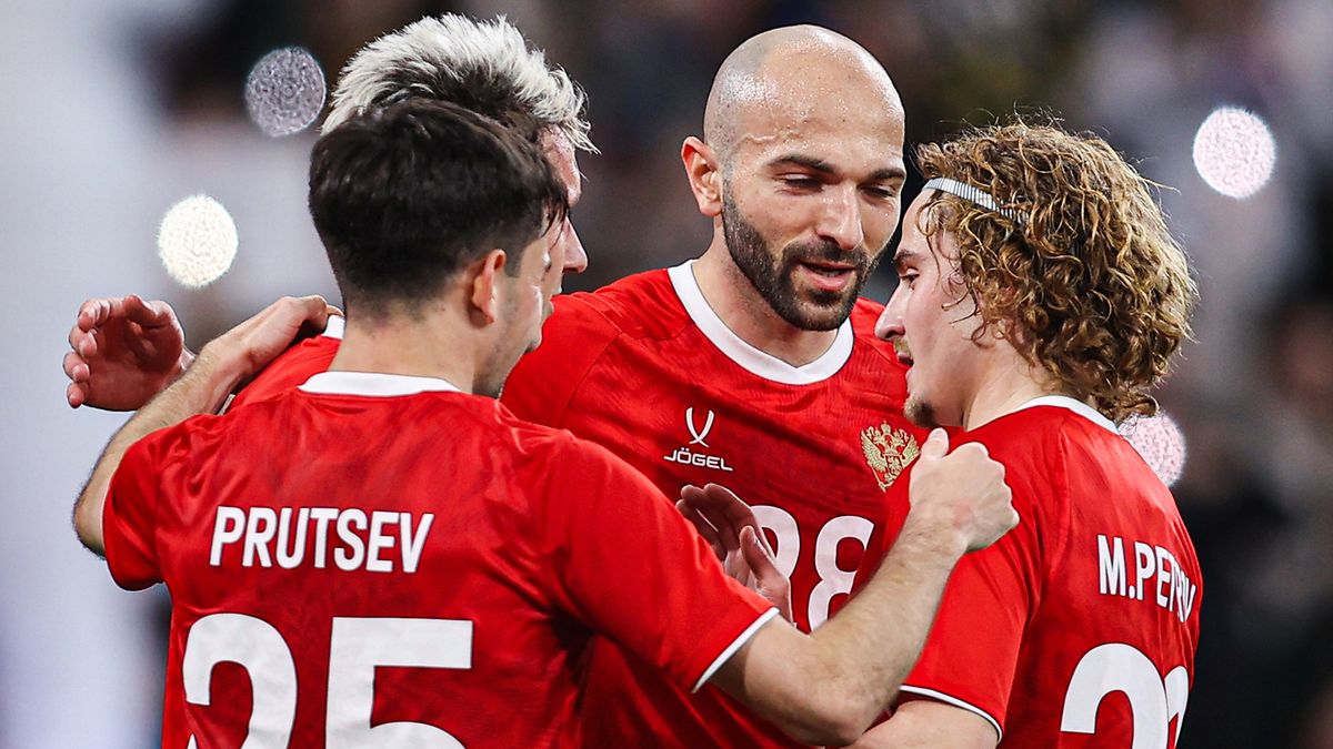 Карпин доволен дебютом Петрова и Мелкадзе за сборную России: «Честно, мне очень понравилось»