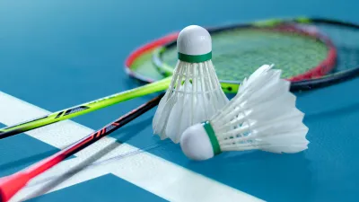 Бадминтон