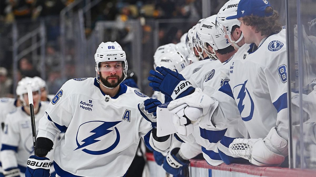 Кучеров прервал 5-матчевую серию без голов, забив Бобровскому