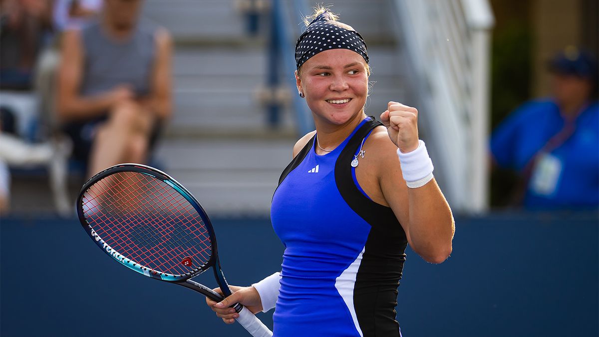 Шнайдер одержала волевую победу над Муховой и может сыграть с Андреевой в четвертьфинале турнира в Нинбо