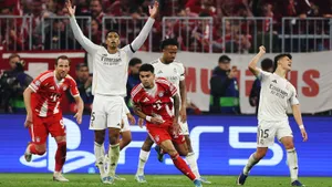 «Бавария» и «Реал» выдали матч года в Лиге чемпионов — Мадрид посыпался после глупого удаления