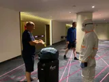 «Власти продолжают удерживать в отеле». Русская велокоманда попала в карантин по коронавирусу в ОАЭ