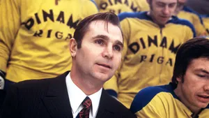 Он заставлял неудачников рыдать, но совершил настоящее чудо! Как гений СССР Тихонов создал топ-клуб в Латвии