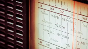 Зачем в СССР на приемниках делали шкалу с иностранными городами: действительно можно было слушать радио Европы?