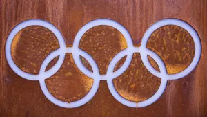 Перед Олимпиадой в Италии творится дичь: смерть на стройке, русских не покажут, 80-летнюю легенду вышвырнули