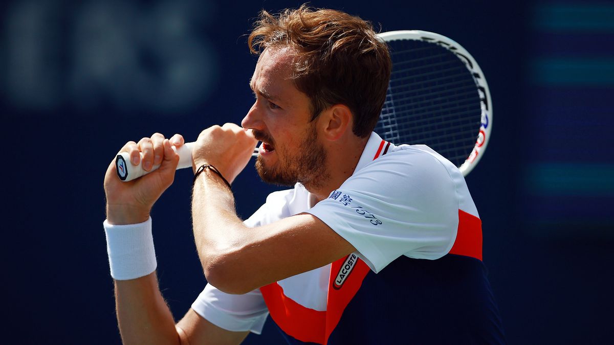 Медведев: «Я чувствовал себя в безопасности в Дубае. Если бы не теннис, остался бы там, пока небо закрыто»