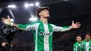 Антони добьет португальцев на своем поле, а «Порту» будет страдать в Англии. Экспресс на четвертьфиналы Лиги Европы