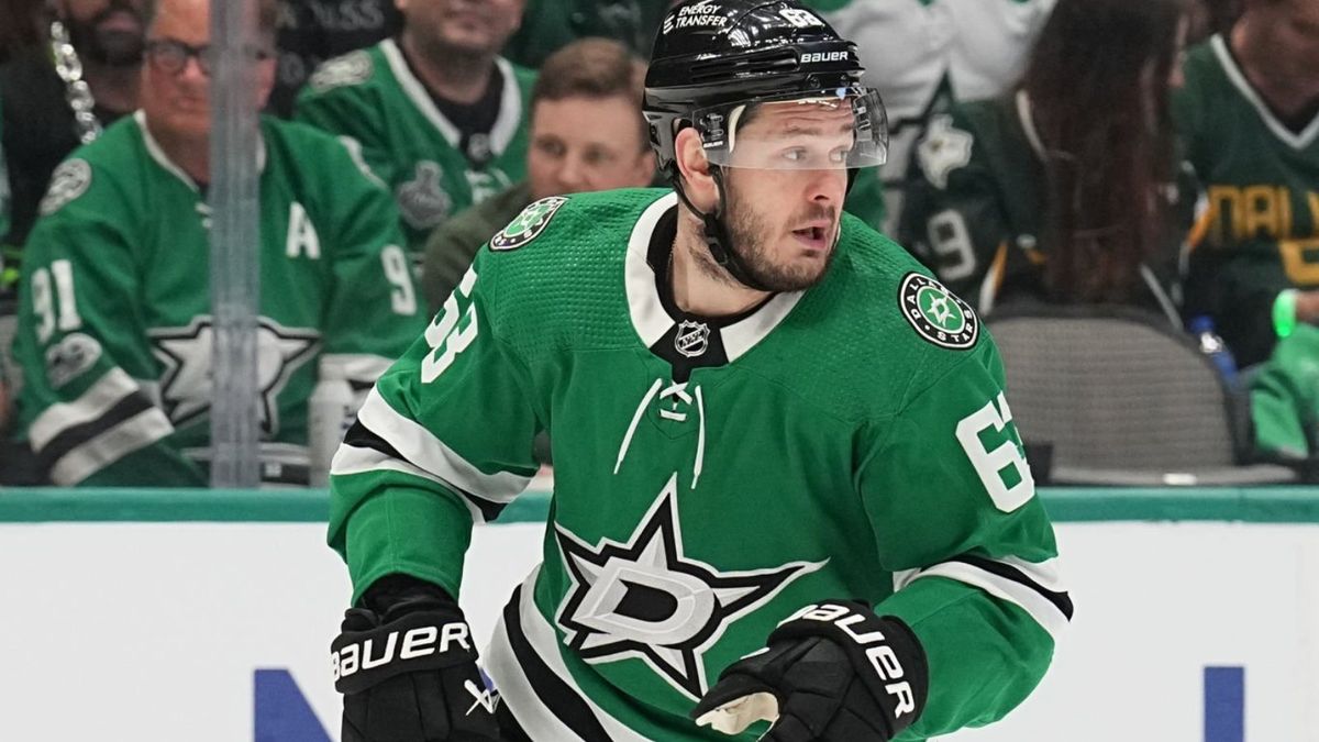 Брылин рассказал, как проходит восстановление нападающего «Нью-Джерси» Дадонова