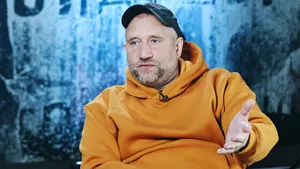 Что известно про новый фильм Юрия Быкова «Вершина»: драма на высоте 5000 метров
